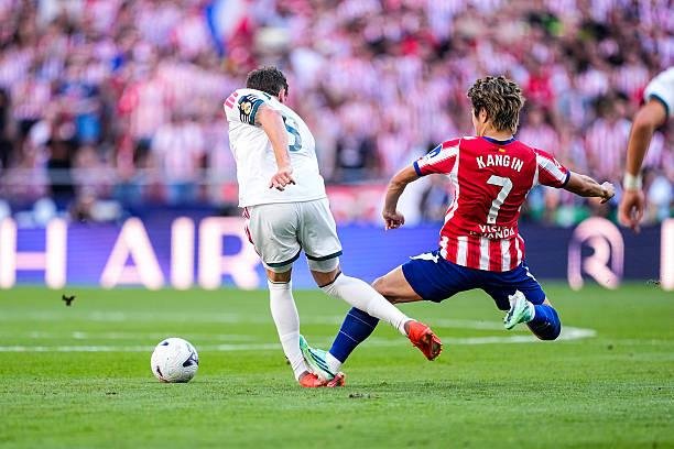 لجنة الحكام الإسبانية تقر بخطأ التحكيم في واقعة فالفيردي بديربي مدريد