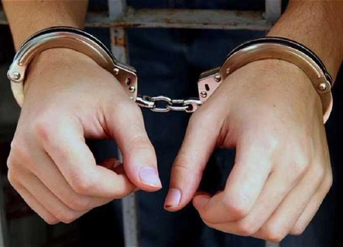 حبس شخص بتهمة الاتجار في المخد...