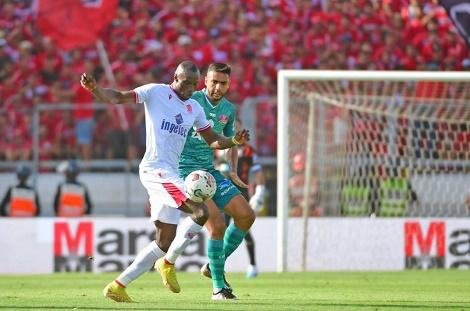 منافس الأهلي.. أزمة تواجه الرجاء المغربي