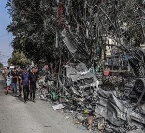 غزة: شهيدان أحدهما طفلة و10 إصابات في قصف الاحتلال جنوب دير البلح