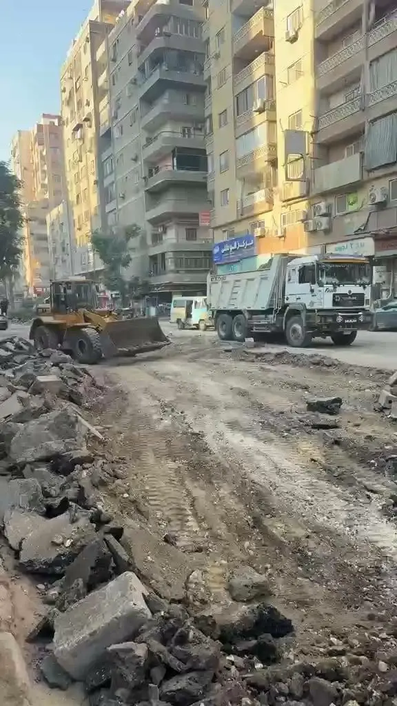 بدء رصف وتطوير شارعي كفر طهرمس...
