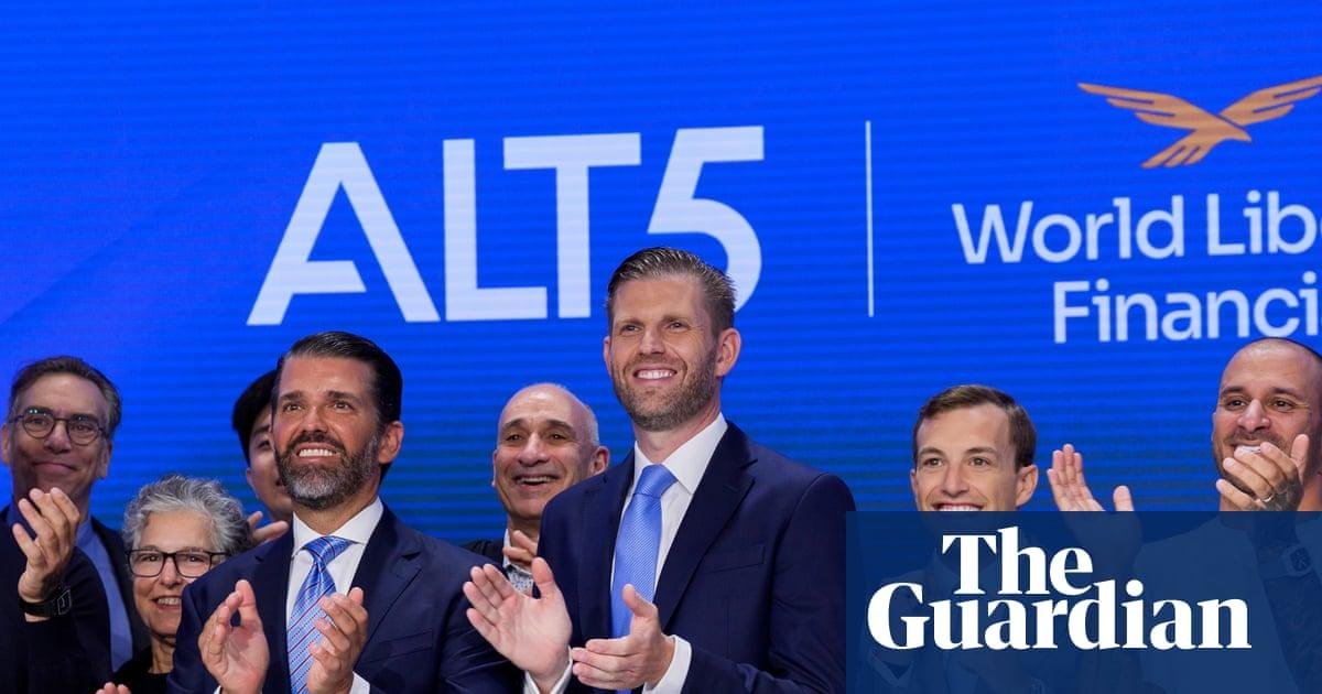Crypto bank part-owned by Trum...