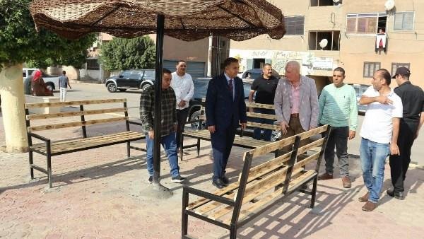 محافظ القليوبية يتفقد المقاعد الجديدة بكورنيش كفر شكر ويستمع إلى آراء الأهالي بشأن أعمال التطوير