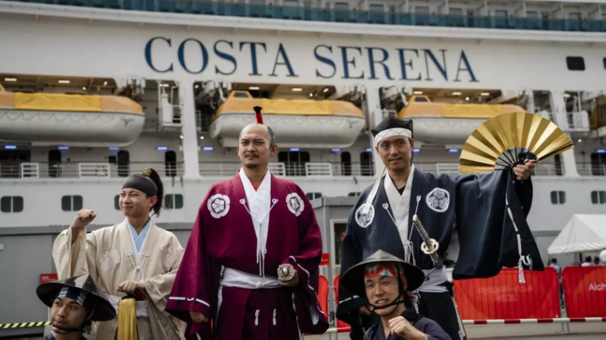 Asian Games cruise ship arrive...