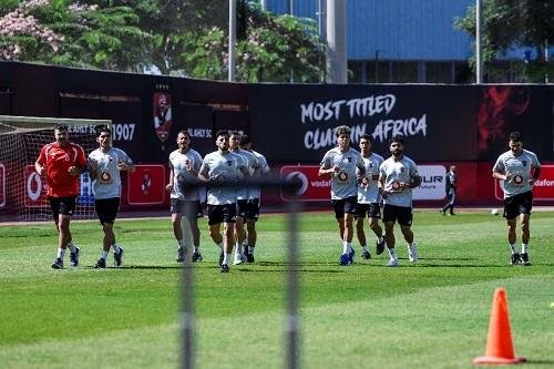 الأهلي يبدأ تدريباته استعدادا لمواجهة مودرن سبورت