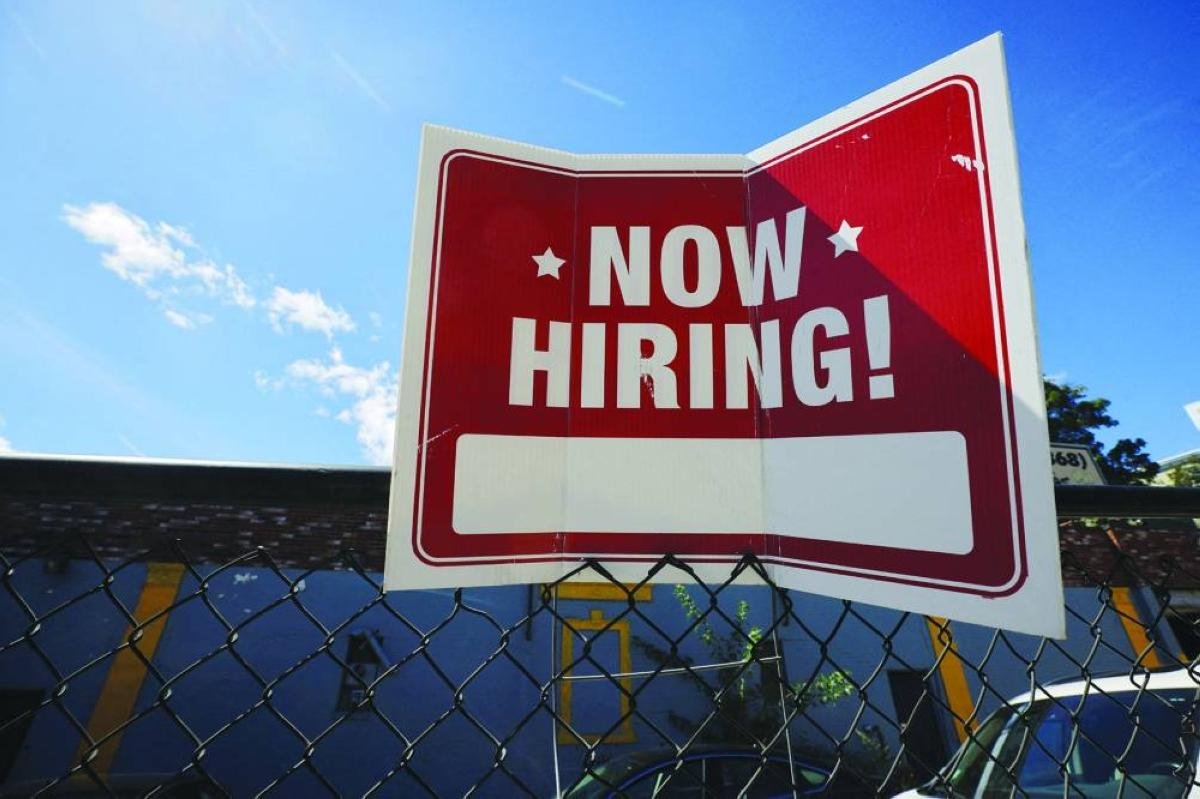 US job market registers strong...