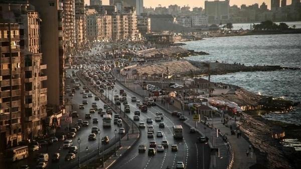 في أول أيام الخريف.. الطقس حار رطب نهاراً والعظمى بالقاهرة 33 درجة