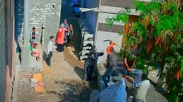 "خناقة الكوريك".. فيديو مروع ل...