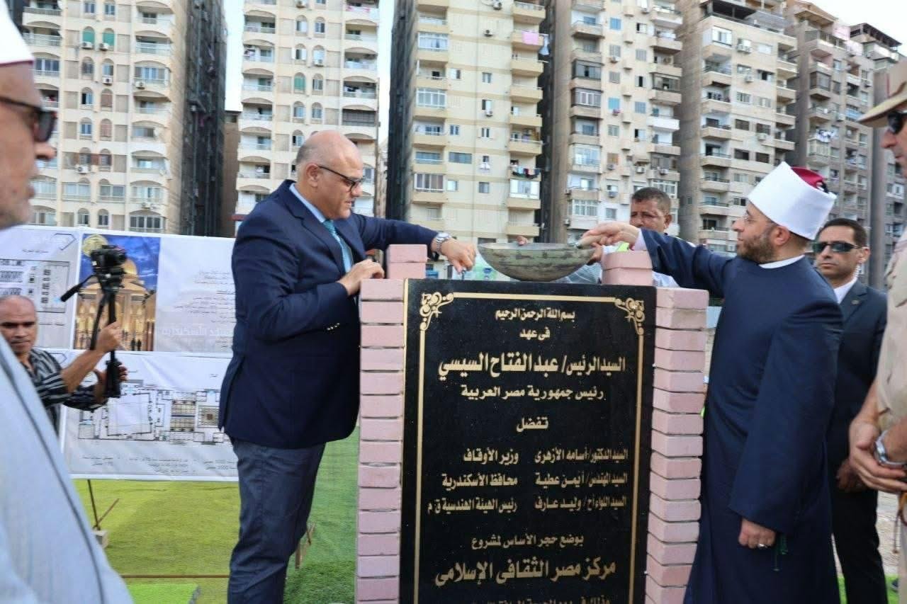 وزير الأوقاف: المسجد الجامع بسموحة هدية من الرئيس السيسي لأبناء الإسكندرية