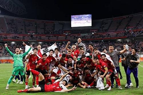 كوريا الجنوبية تفوز على اليابان وتتوج بذهبية كرة القدم بدورة الألعاب الآسيوية