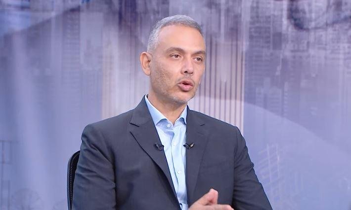 هاني جنينة: الجنيه مُقيّم بأقل من قيمته الحقيقية.. والسعر العادل لسعر الصرف بين 48 إلى 50