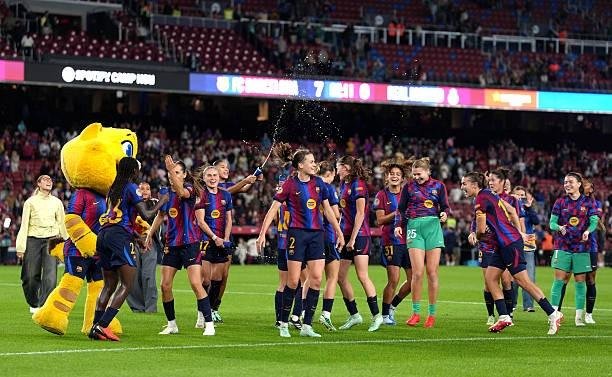 برشلونة يكتسح ريال مدريد بسباعية في كلاسيكو الدوري الإسباني للسيدات
