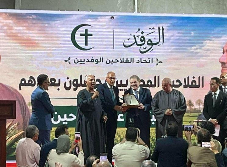 وزير الري: الفلاح شريك أساسي ل...