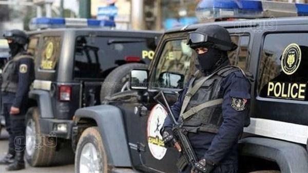 النيابة العامة تأمر بحبس تاجري مخدرات وسلاح في طهطا بسوهاج