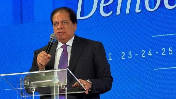 محمد أبو العينين: أطفال ونساء فلسطين يقت.ـلون.. ومصر تسعى دائما لإعطاء فلسطين دولة مستقلة