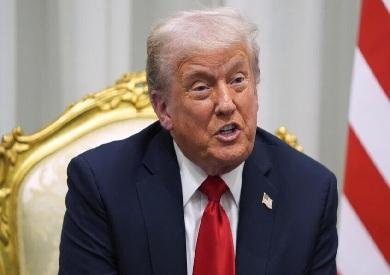 القضاء الأمريكي يلزم إدارة ترامب بوقف إعلانات ترويجية ممولة حكوميا