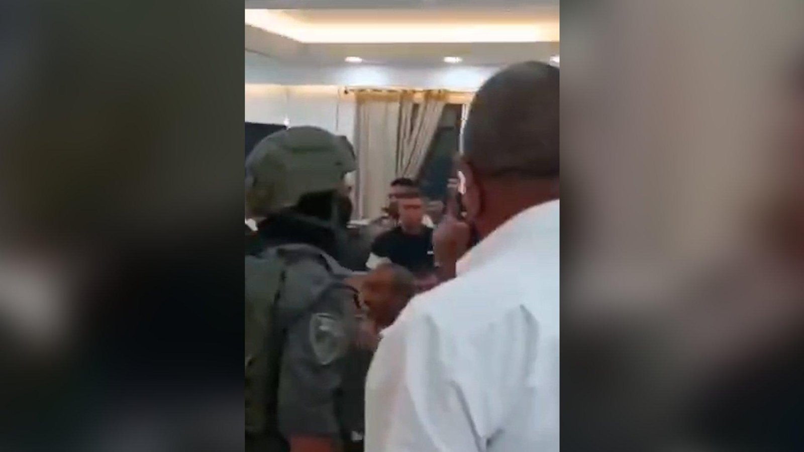 Moment Israeli forces storm we...