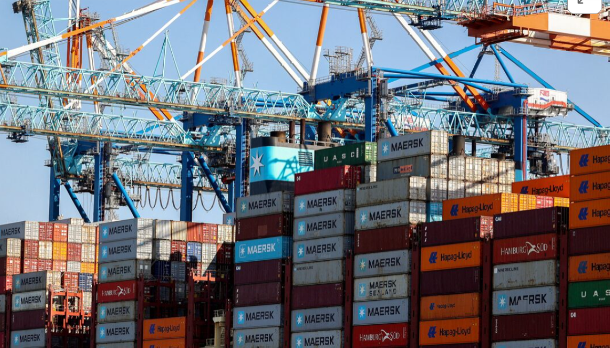 Euro zone overall business gro...