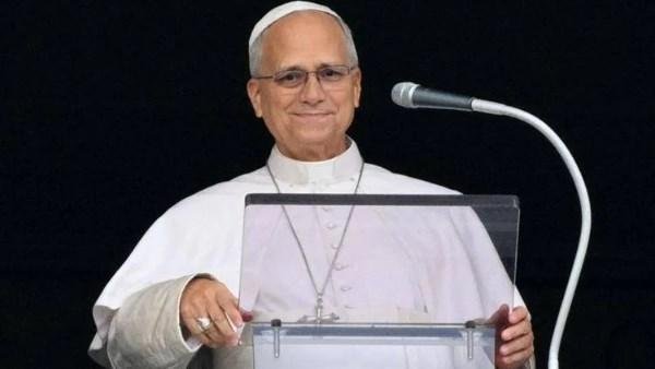 بابا الفاتيكان: تجاوزت المرحلة الصعبة وسأستأنف أنشطتي تدريجيا