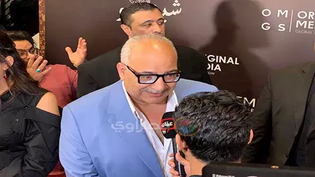 بالصور- وصول بيومي فؤاد ونجوم فيلم شيش دو للاحتفال بالعرض الخاص