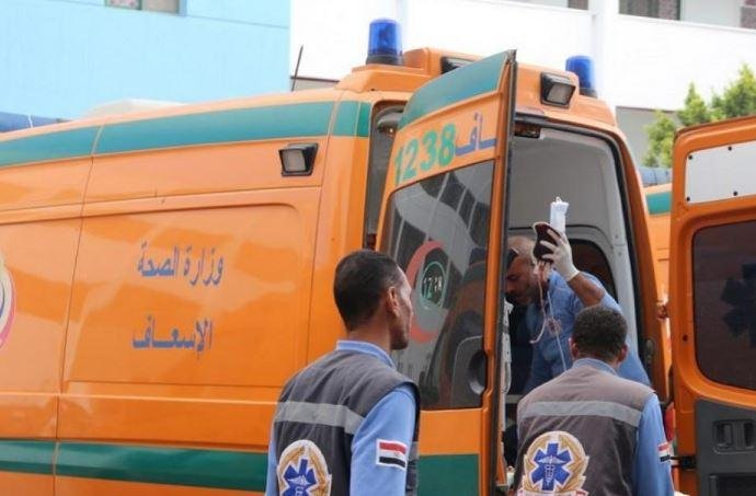 إصابة 16 عاملا بحالة إعياء شديدة بعد تناولهم وجبة بلح في مزرعة بالمنوفية