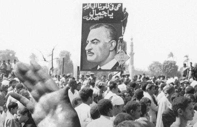 في ذكرى وفاة الرئيس الأسبق جمال عبدالناصر.. كيف وثقت الصحافة المصرية والعربية جنازته التاريخية؟