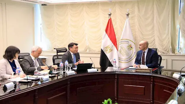التعليم تبحث زيادة الخبراء اليابانيين بالمدارس المصرية اليابانية بالتعاون مع جامعة هيروشيما