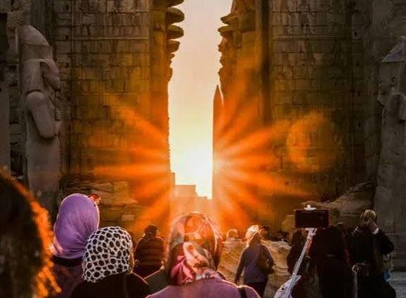 غدا.. تعامد شمس الظهيرة على معابد الكرنك في يوم الاعتدال الخريفي