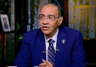 حسام حسني: كورونا ستظل موجودة مثل الإنفلونزا.. والمتحورات أصبحت أضعف
