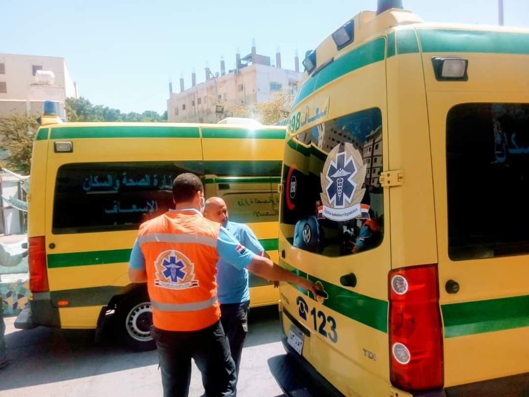 إصابة 7 أشخاص في حادث تصادم با...