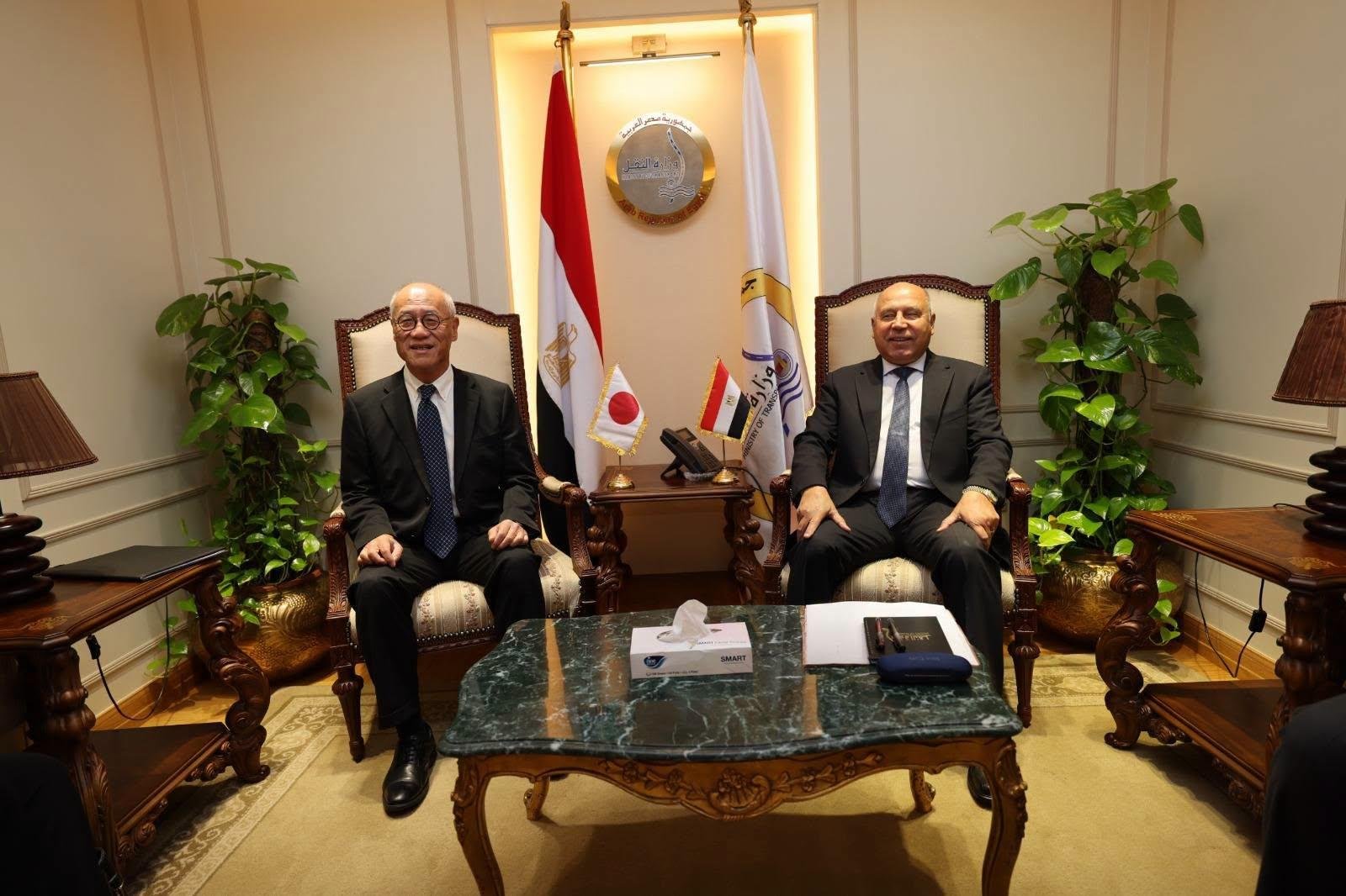 وزير النقل يبحث مع سفير اليابا...