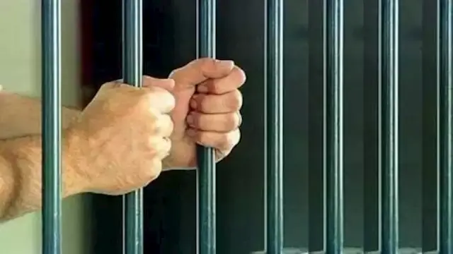 هدد فتاة لفسخها الخطبة.. الحبس...