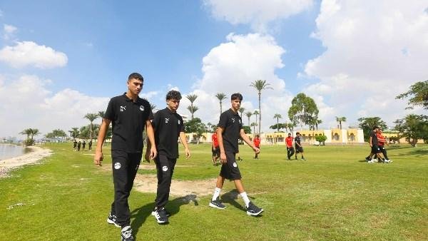 منتخب الشباب يستعيد تركيزه بجولة سير عقب الخسارة أمام المغرب