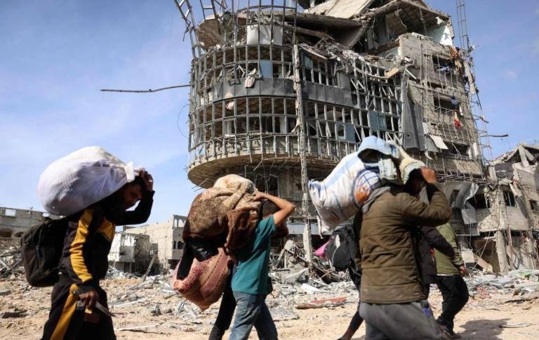 وزارة التنمية في غزة تدعو لإغاثة النازحين وسكان المنازل الآيلة للسقوط