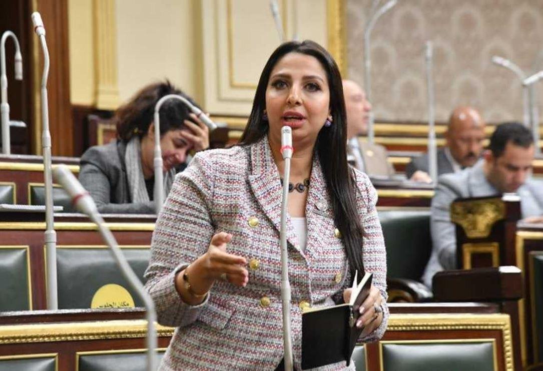 طلب إحاطة بشأن منظومة التقييمات وعدم ملاءمة المناهج الدراسية