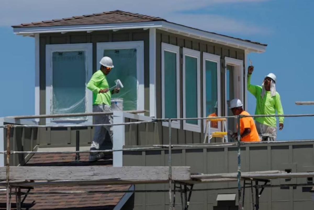 US housing market remains unde...