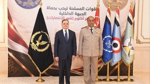 وزير الدفاع: القوات المسلحة والشرطة هما جناحا الأمن والاستقرار للوطن