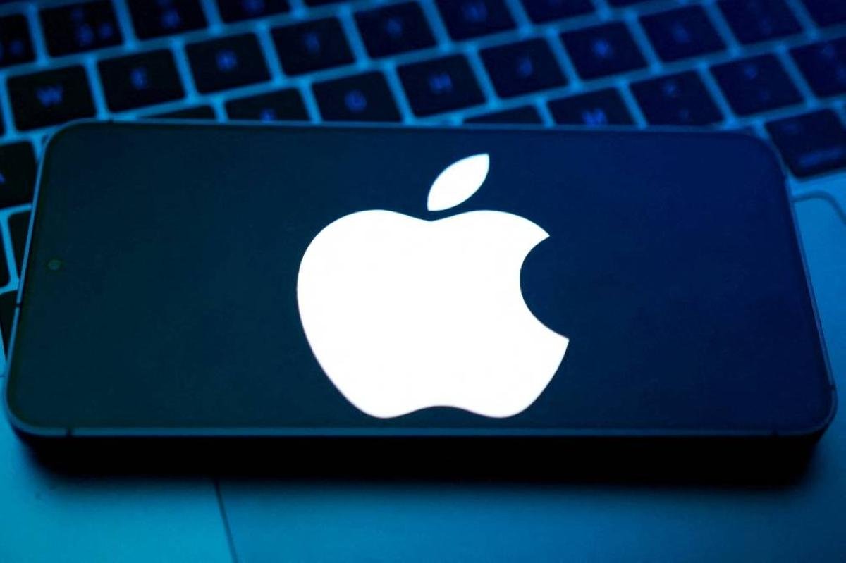 Apple facing $2.7bn UK lawsuit...
