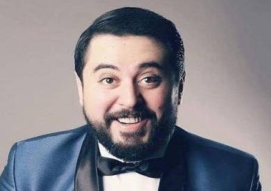 الفنان عمرو عبد العزيز بعد انتقاده تأجير مسرح الفن لأشباه الممثلين: التمثيل ليس مهنة من لا مهنة له