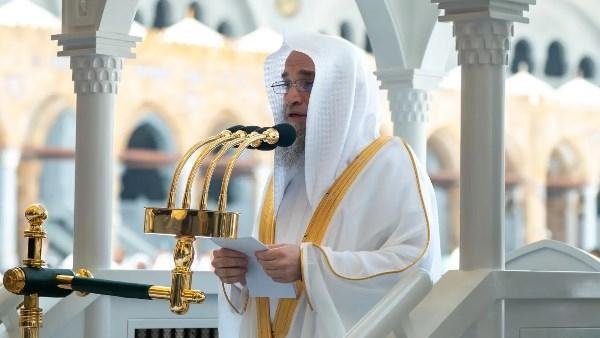 لما أرادوا تخريب الكعبة.. خطيب المسجد الحرام يستشهد بقصة أصحاب الفيل وسوء عاقبتهم