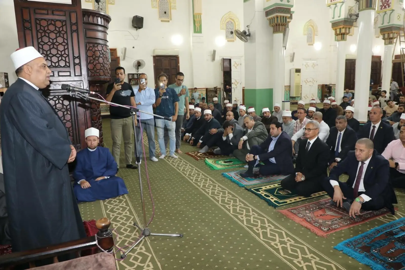 «بتلاوة القرآن والابتهالات».. «الأوقاف» تحيى «المولد النبوى» من مسجد عمر بن عبد العزيز ببنى سويف