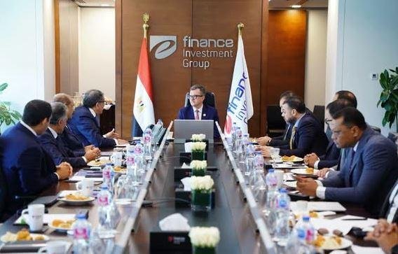وزير التخطيط: مساهمة بنك الاست...