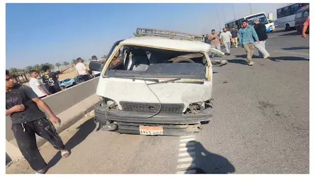 "تهشم جانب الميكروباص".. جثة و...