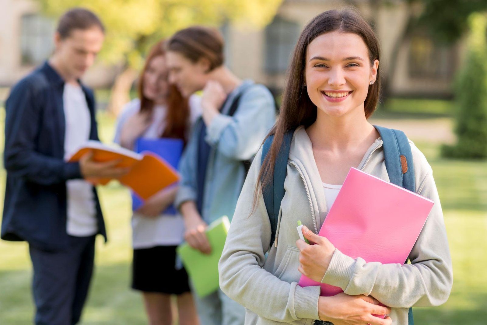 سنة أولى جامعة.. كيف يصنع الطالب دائرة أصدقائه الجديدة؟‬