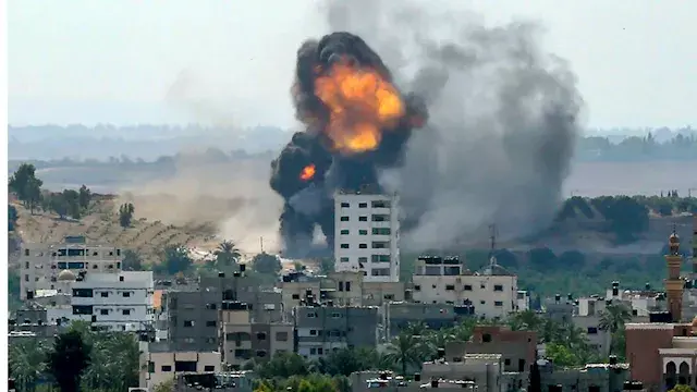 استشهاد وإصابة 5 فلسطينيين في قصف إسرائيلي شمال شرق مدينة غزة