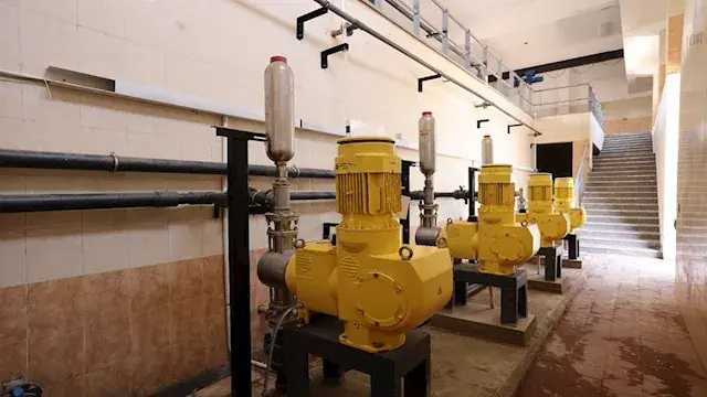 وزيرة الإسكان تتابع التشغيل التجريبي لتوسعات محطة مياه شمال حلوان بطاقة 100 ألف م³ يومياً