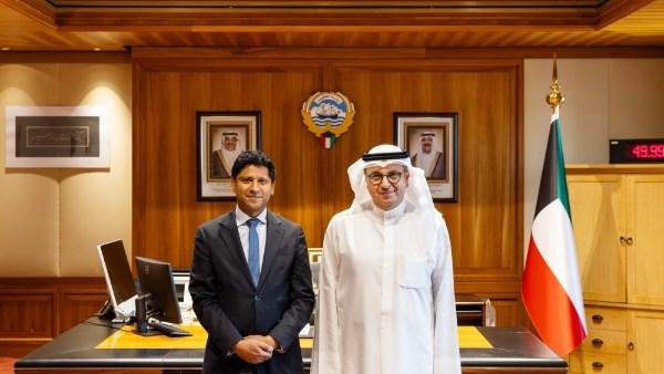 وزير الكهرباء الكويتي يبحث مع سفيري بريطانيا وطاجيكستان التعاون الثنائي في مجالات الكهرباء والماء والطاقة المتجددة