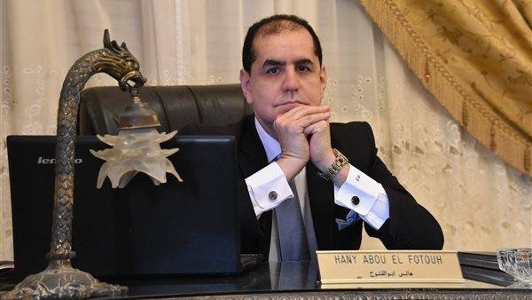 خبير مصرفي: استحواذ البنك الأهلي على فروع بنك مصر بالإمارات لن يؤثر على حقوق العملاء