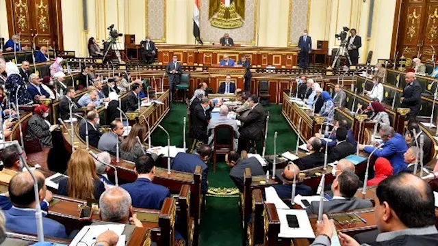نائب يطالب الحكومة بالتوسع في حدائق الجيب للحد من تلوث الهواء