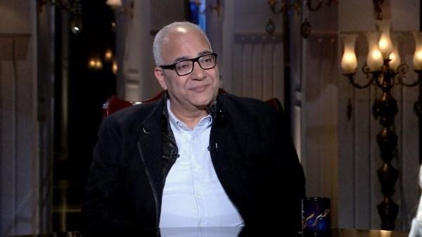 بعد قليل.. الحكم فى استئناف بيومى فؤاد على إلزامه بدفع نفقة ابنه